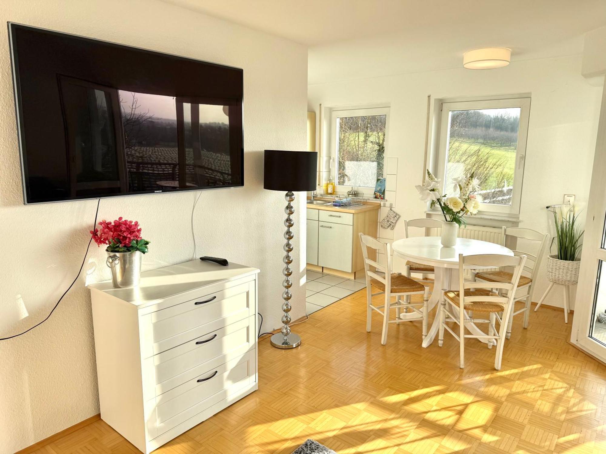 Panorama Domizil Ravensburg Mit Alpenblick Balkon Apartment ภายนอก รูปภาพ